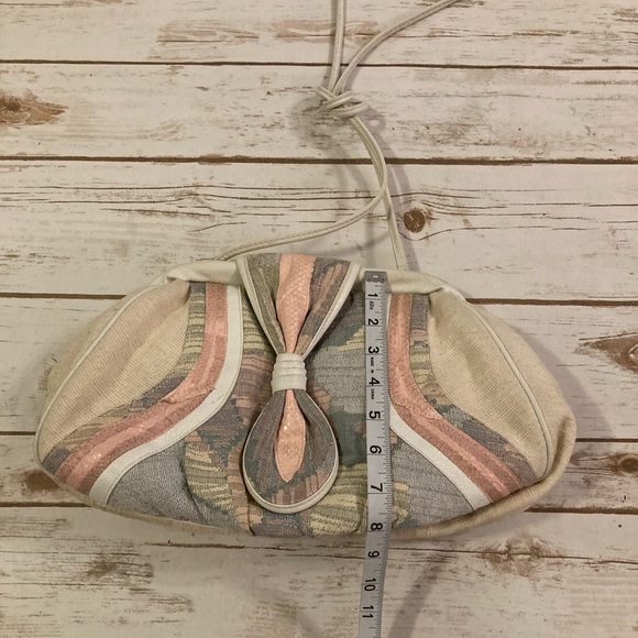 Vintage Bags By Sylvia Crossbody - Picture 14 of 16